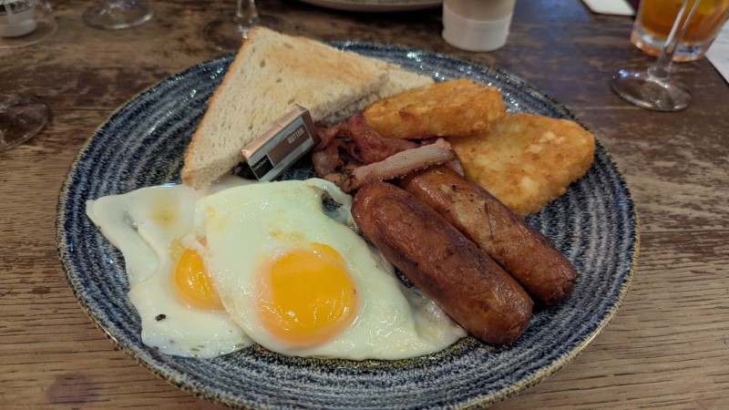 Bottomless Brunch at The Golden Fleece York